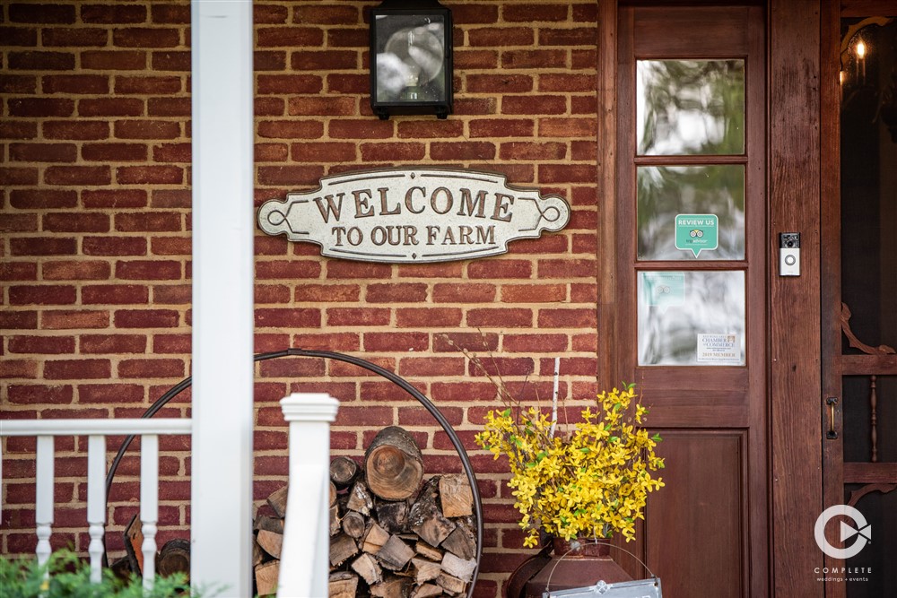welcome to round barn farm