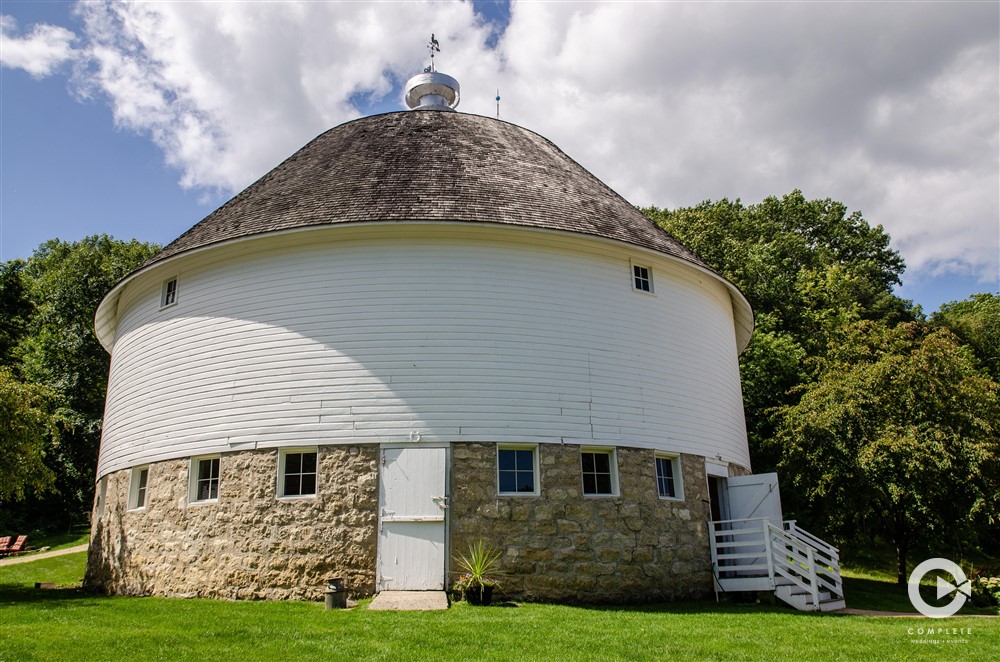 round barn farm red wing