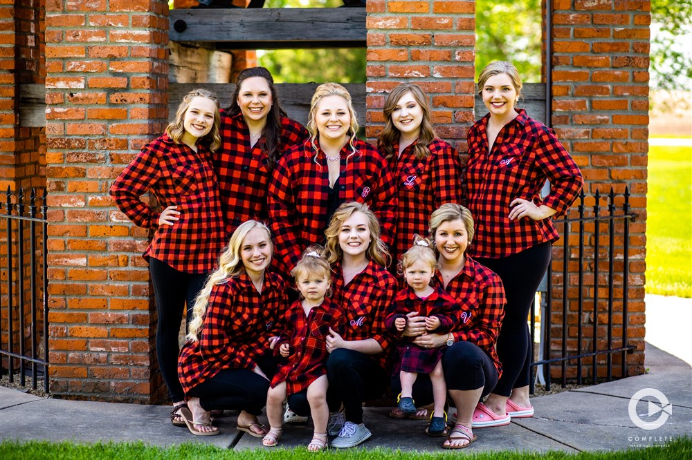 dreaming of bridesmaids in plaid