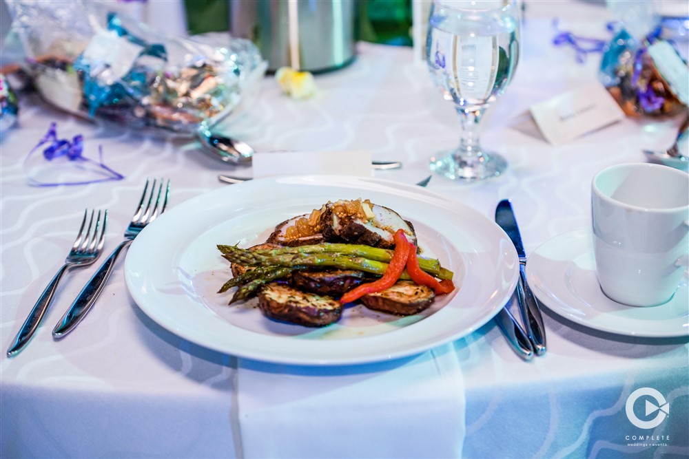 time to eat delicious food